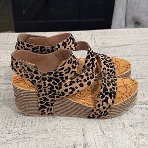 Blowfish Malibu Leopard Print Wedge Sandals - Women's Tan/Black 9